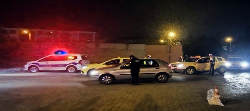 Kars’ta Trafik ve Asayiş Denetimleri Aralıksız Sürüyor