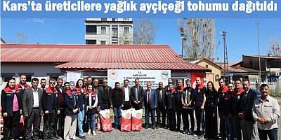 Kars’ta üreticilere yağlık ayçiçeği tohumu dağıtıldı