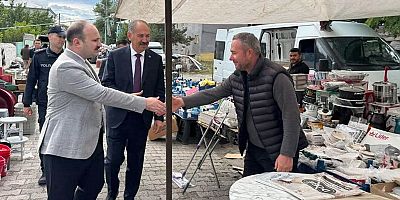 Kaymakam Güvenç ve Başkan Elma Pazar Esnafıyla Buluştu